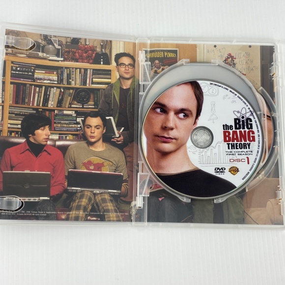 The Big Bang Theory Season 1 DVD Set 3 Discs 2007 TV Series First Season - Picture 5 of 8